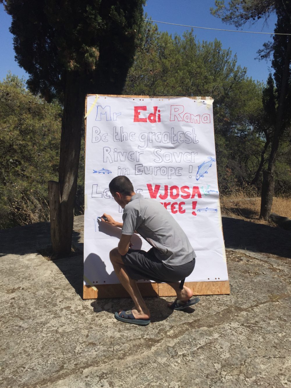 OAA organized a solidarity action in Solta, Croatia to save Vjosa river, where participants  from the Western Balkan region signed a petition for the prime minster of Albania, Edi Rama.